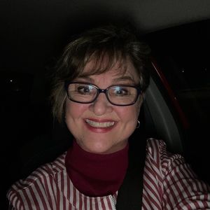 Meet your Posher, Debbie